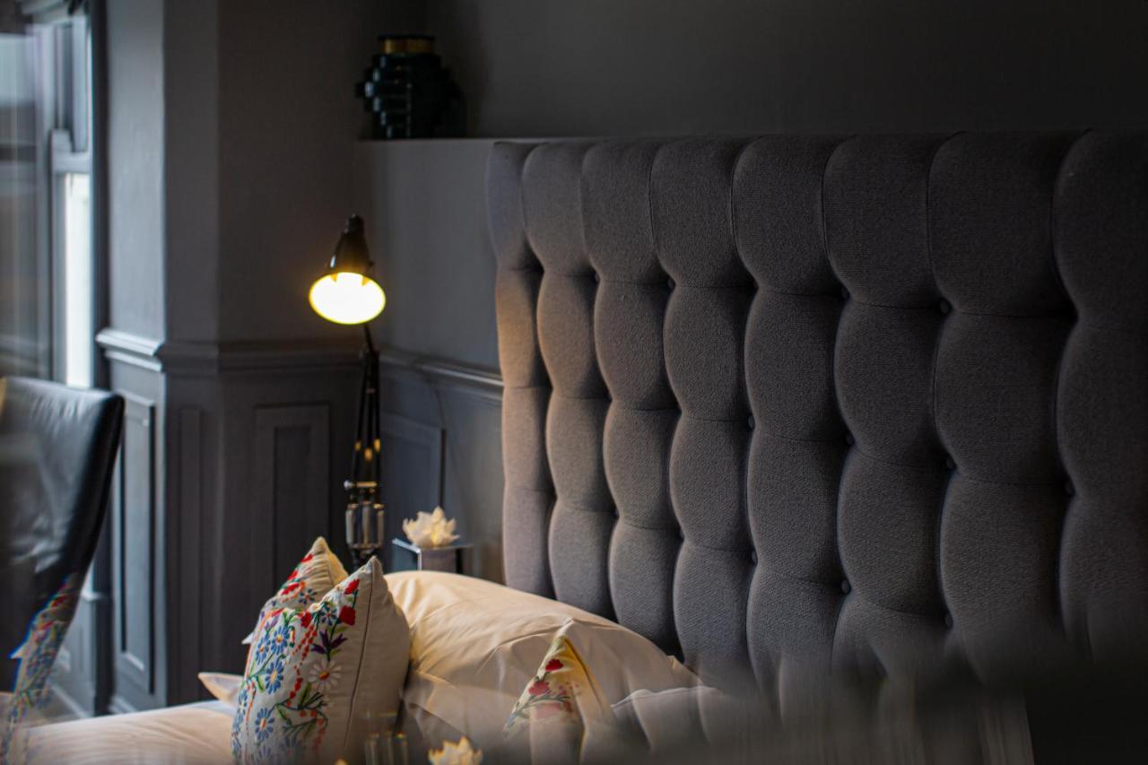 Escape Boutique B&B Llandudno Exteriör bild